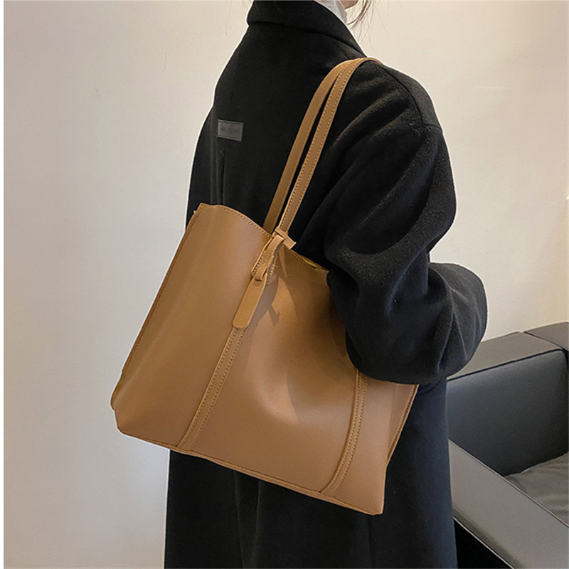Klasyczna czarna torba typu to – Leather Work Handbags recenzja i cena